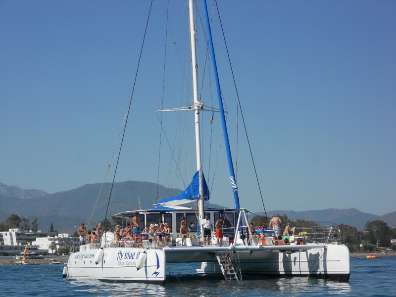 Gran Catamaran (120 PAX)